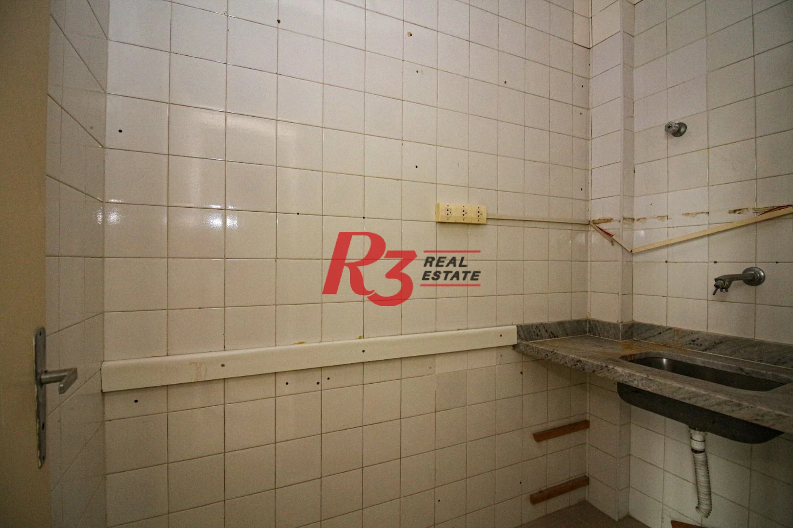 Sala à venda, 122 m² por R$ 800.000,00 - Gonzaga - Santos/SP