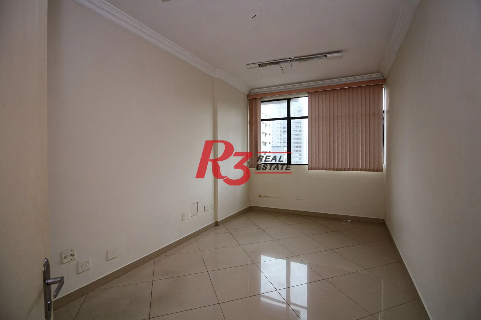 Sala à venda, 122 m² por R$ 800.000,00 - Gonzaga - Santos/SP