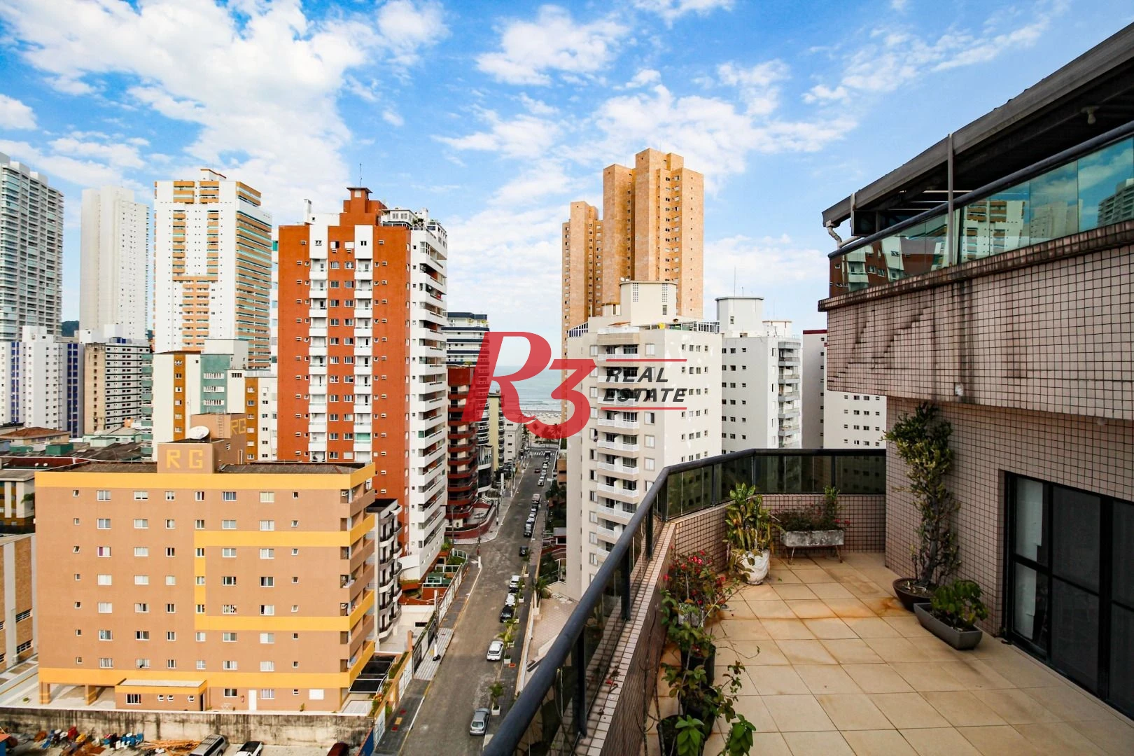 Cobertura com 4 dormitórios à venda, 800 m² por R$ 4.000.000,00 - Vila Guilhermina - Praia Grande/SP