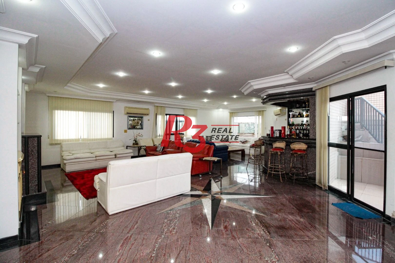 Cobertura com 4 dormitórios à venda, 800 m² por R$ 4.000.000,00 - Vila Guilhermina - Praia Grande/SP