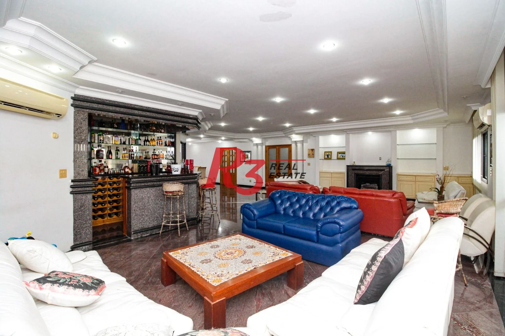 Cobertura com 4 dormitórios à venda, 800 m² por R$ 4.000.000,00 - Vila Guilhermina - Praia Grande/SP