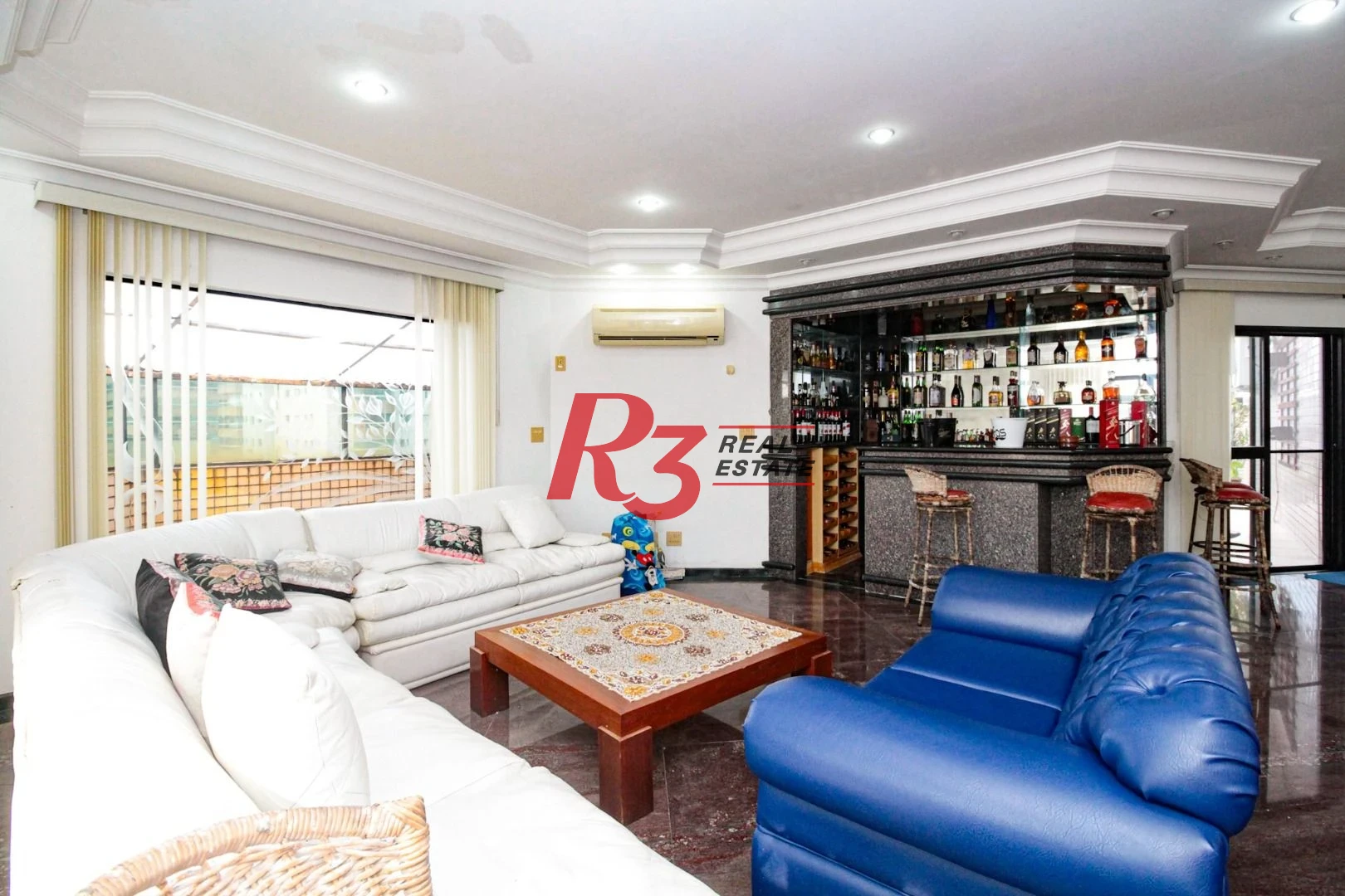 Cobertura com 4 dormitórios à venda, 800 m² por R$ 4.000.000,00 - Vila Guilhermina - Praia Grande/SP
