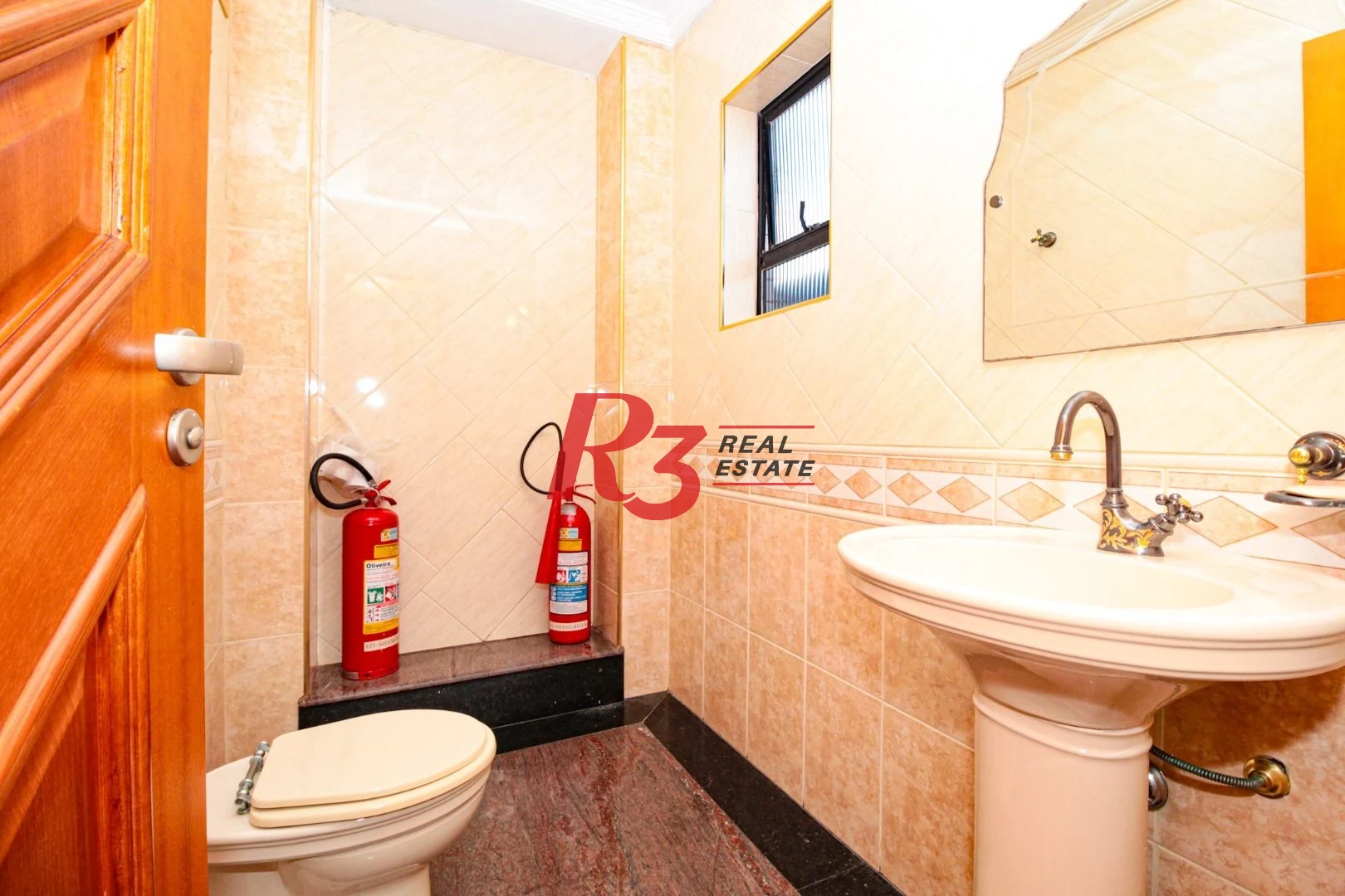 Cobertura com 4 dormitórios à venda, 800 m² por R$ 4.000.000,00 - Vila Guilhermina - Praia Grande/SP