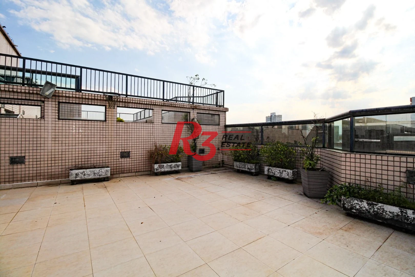 Cobertura com 4 dormitórios à venda, 800 m² por R$ 4.000.000,00 - Vila Guilhermina - Praia Grande/SP