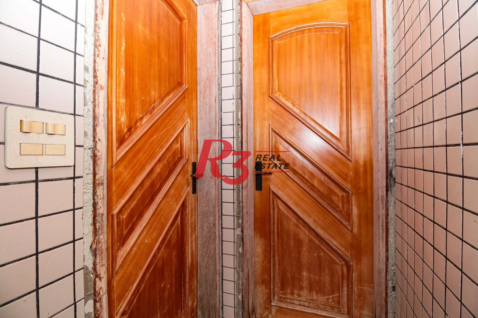 Cobertura com 4 dormitórios à venda, 800 m² por R$ 4.000.000,00 - Vila Guilhermina - Praia Grande/SP