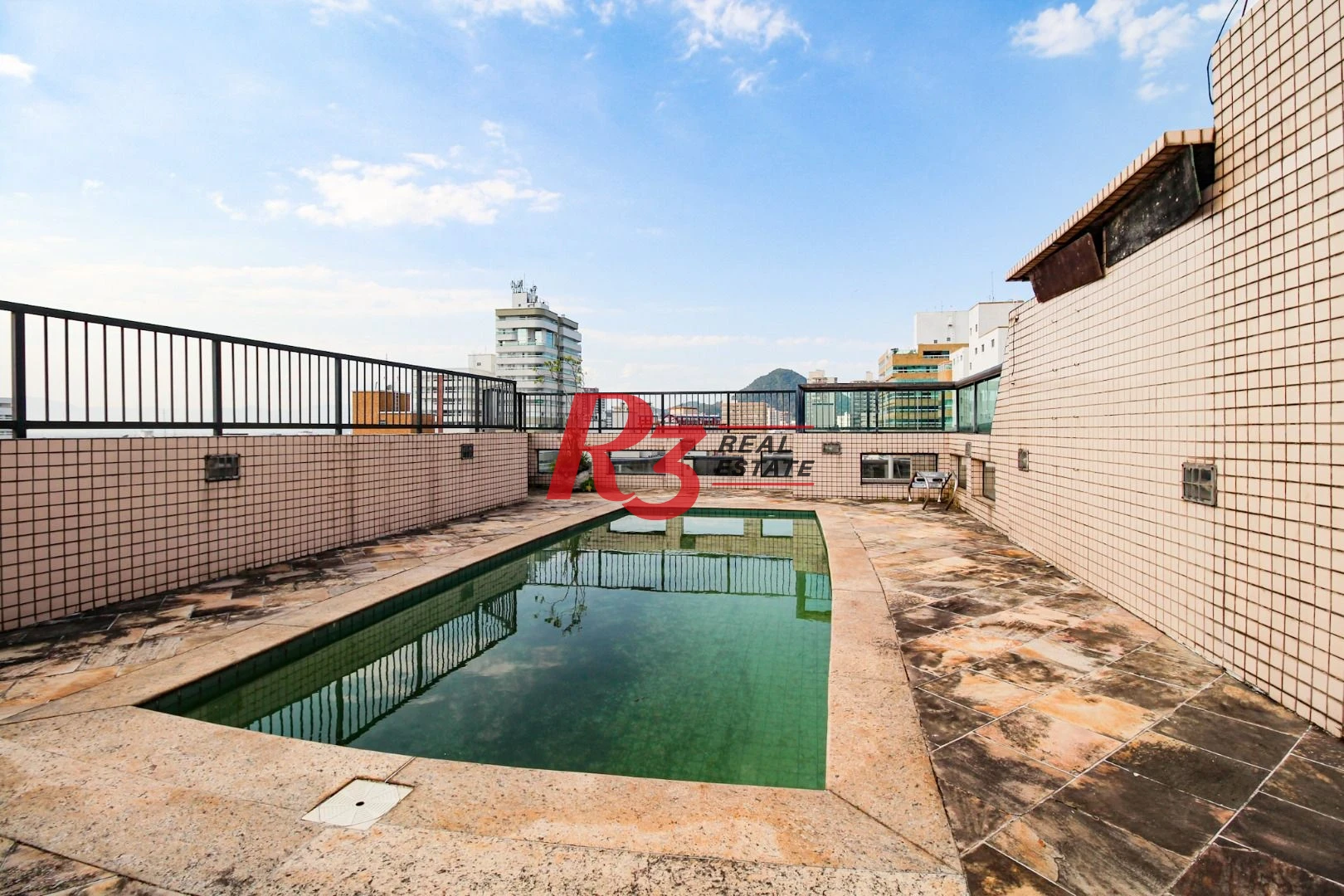 Cobertura com 4 dormitórios à venda, 800 m² por R$ 4.000.000,00 - Vila Guilhermina - Praia Grande/SP