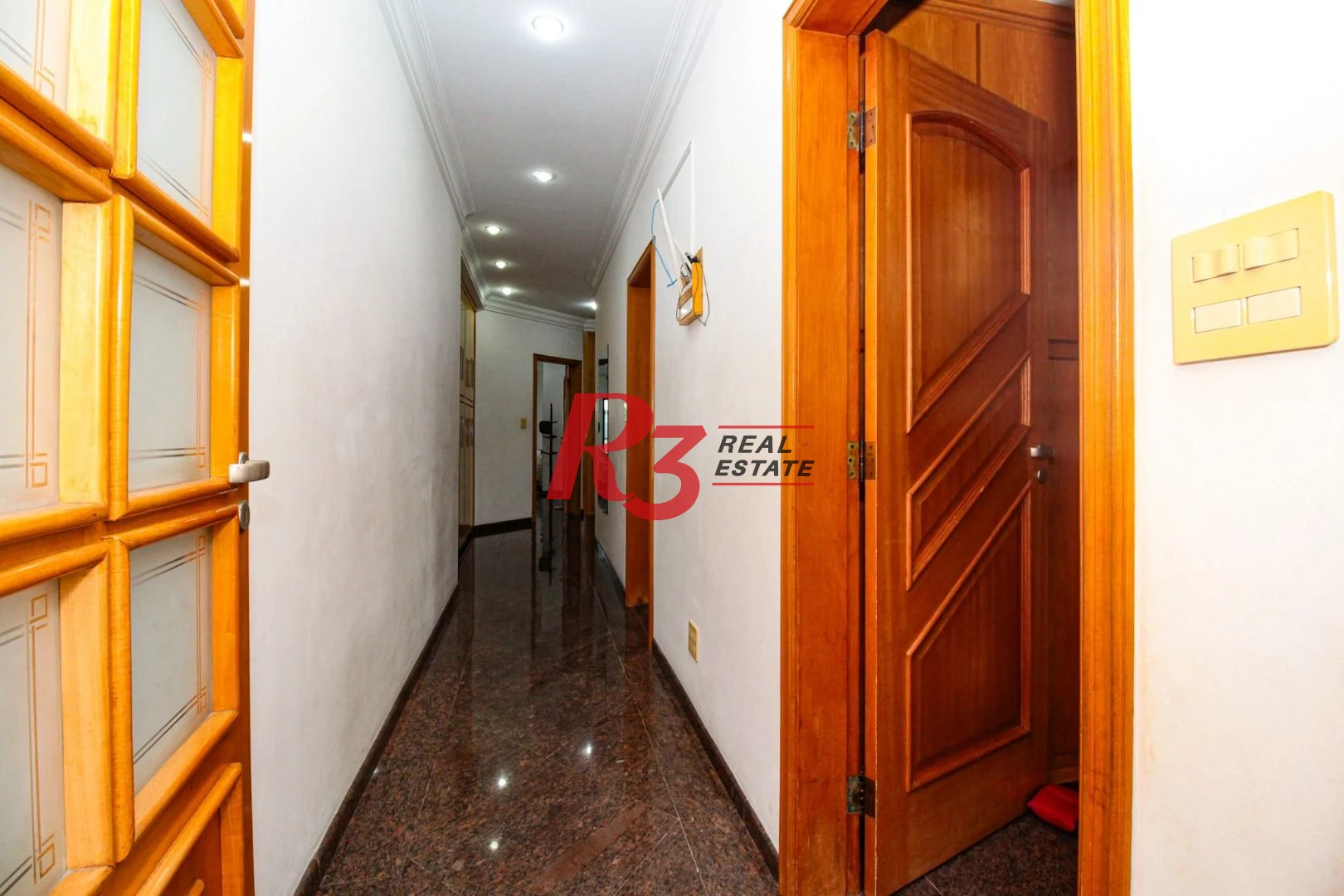 Cobertura com 4 dormitórios à venda, 800 m² por R$ 4.000.000,00 - Vila Guilhermina - Praia Grande/SP
