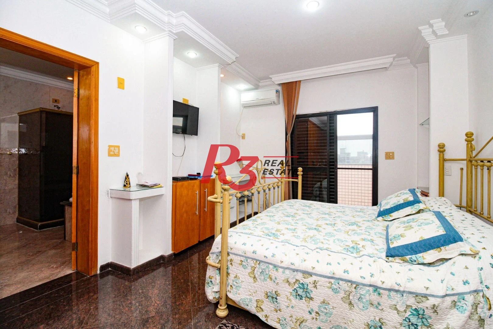 Cobertura com 4 dormitórios à venda, 800 m² por R$ 4.000.000,00 - Vila Guilhermina - Praia Grande/SP