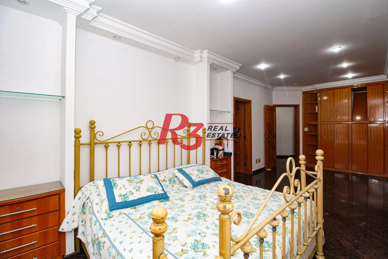 Cobertura com 4 dormitórios à venda, 800 m² por R$ 4.000.000,00 - Vila Guilhermina - Praia Grande/SP