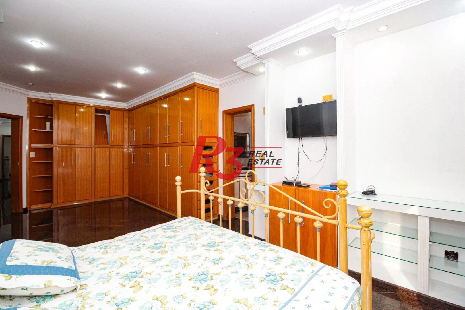Cobertura com 4 dormitórios à venda, 800 m² por R$ 4.000.000,00 - Vila Guilhermina - Praia Grande/SP