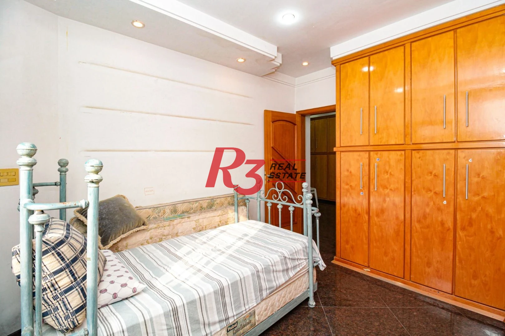 Cobertura com 4 dormitórios à venda, 800 m² por R$ 4.000.000,00 - Vila Guilhermina - Praia Grande/SP