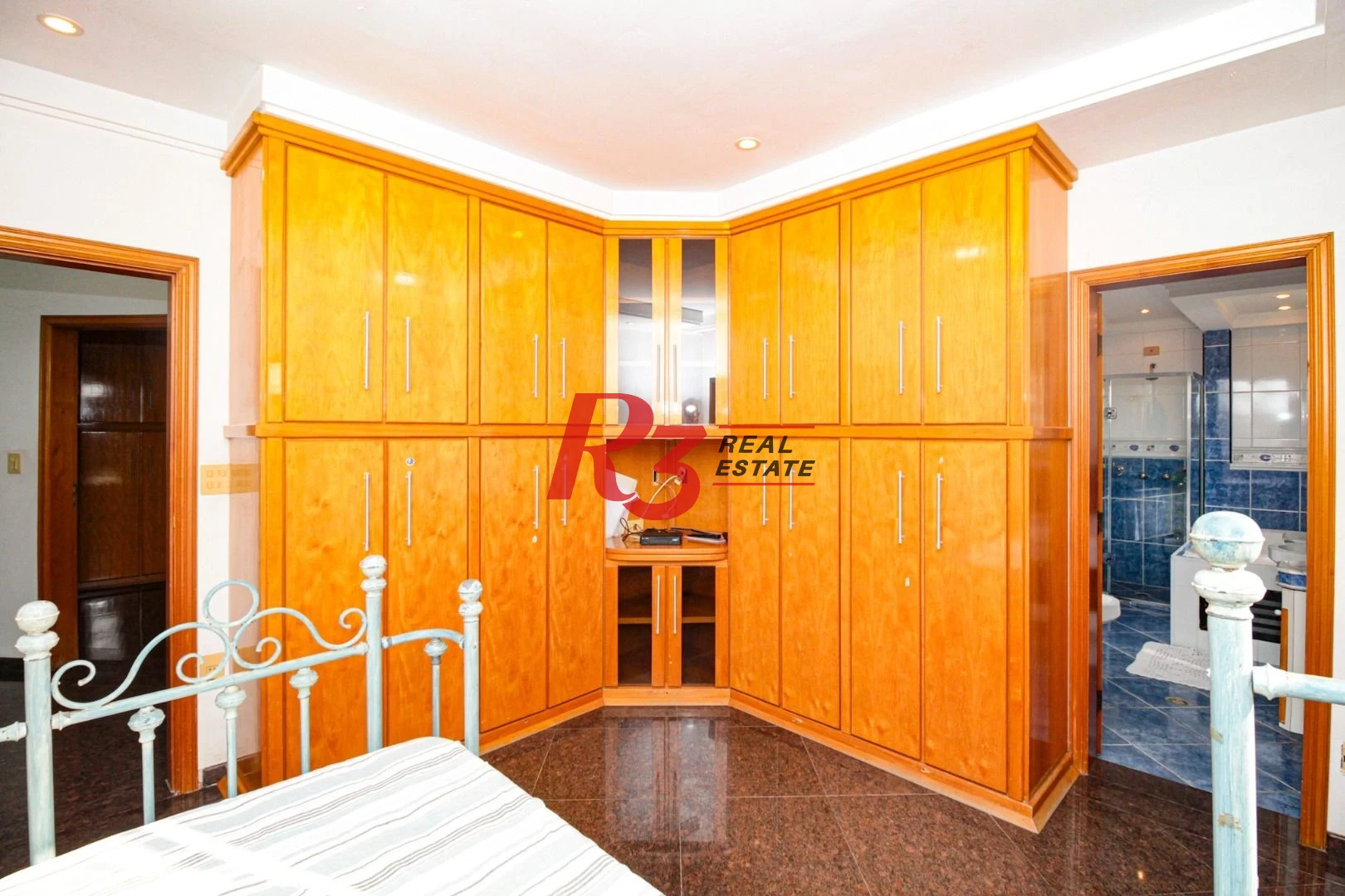 Cobertura com 4 dormitórios à venda, 800 m² por R$ 4.000.000,00 - Vila Guilhermina - Praia Grande/SP