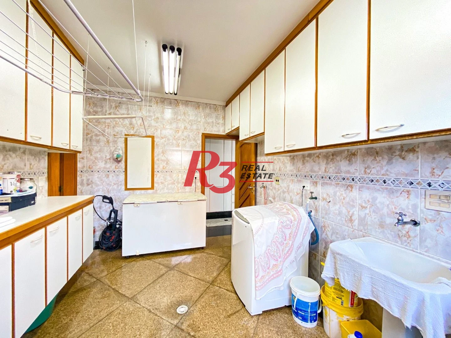 Cobertura com 4 dormitórios à venda, 800 m² por R$ 4.000.000,00 - Vila Guilhermina - Praia Grande/SP