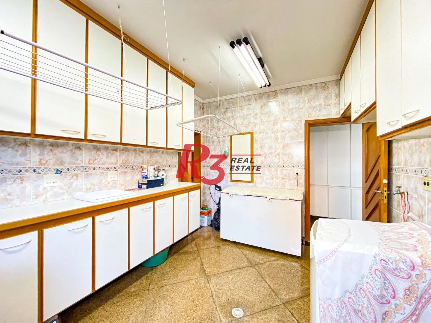 Cobertura com 4 dormitórios à venda, 800 m² por R$ 4.000.000,00 - Vila Guilhermina - Praia Grande/SP