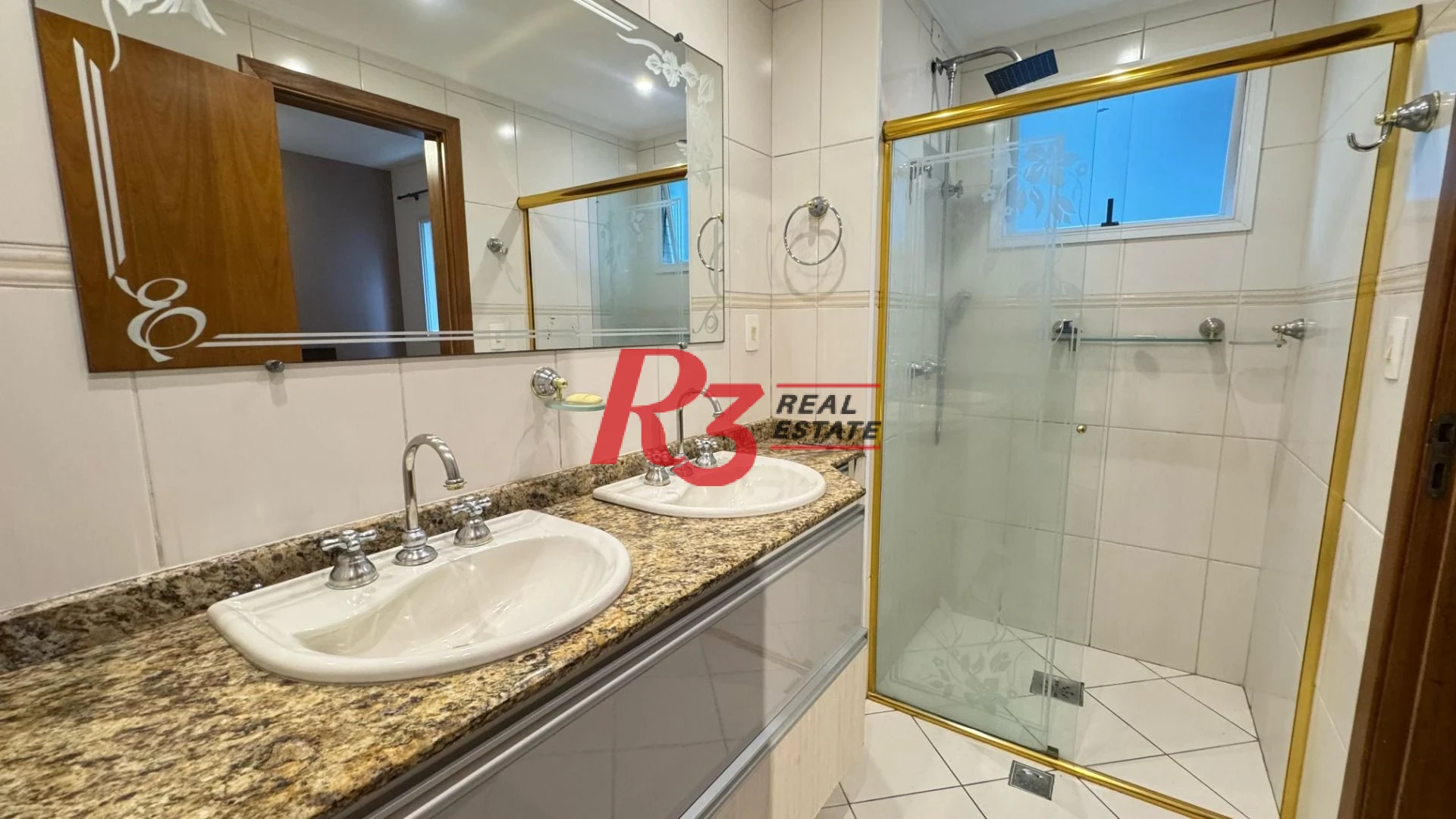 Apartamento à venda, 161 m² por R$ 1.590.000,00 - Gonzaga - Santos/SP