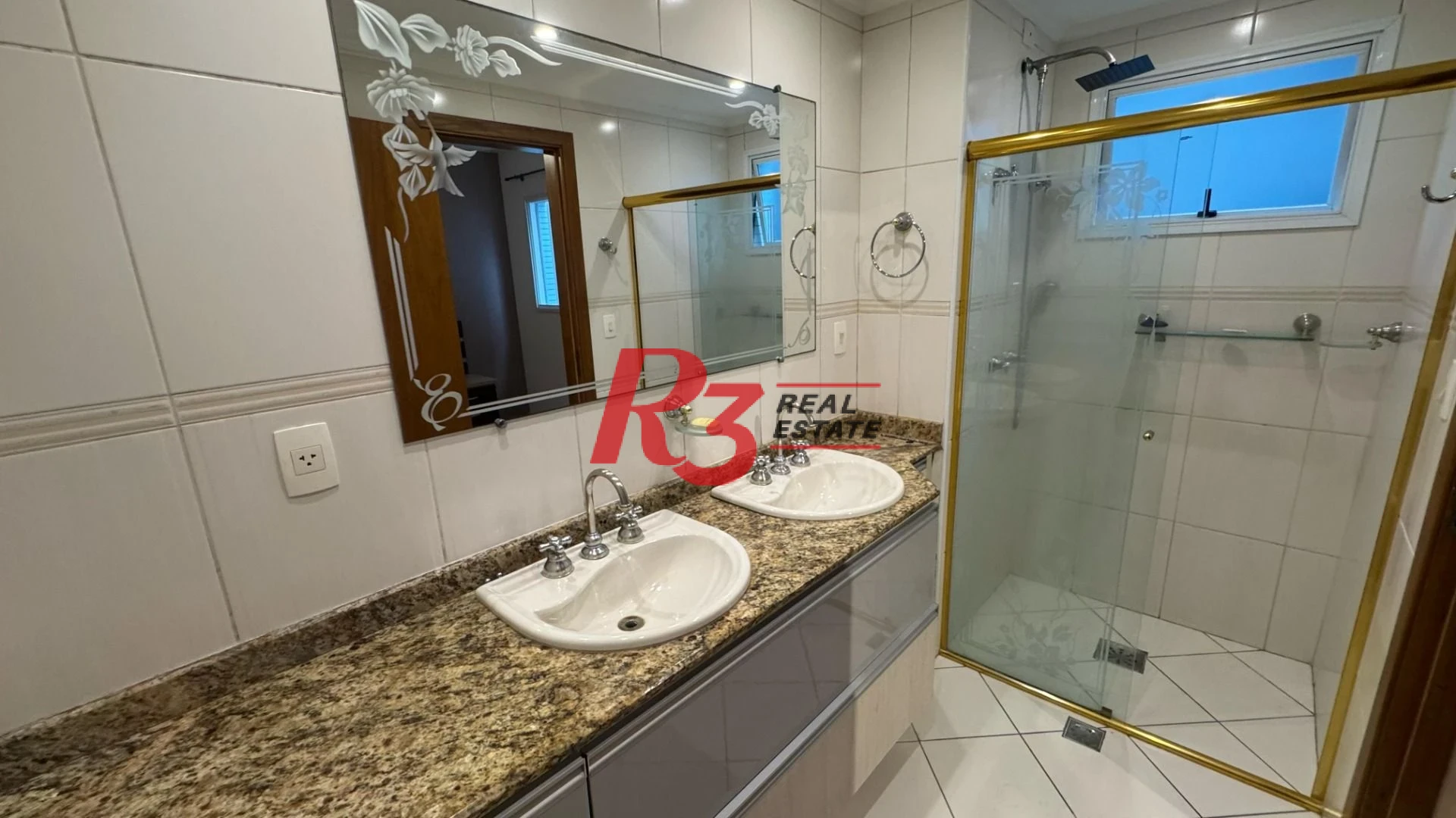 Apartamento à venda, 161 m² por R$ 1.590.000,00 - Gonzaga - Santos/SP