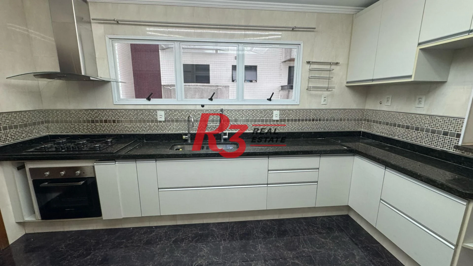 Apartamento à venda, 161 m² por R$ 1.590.000,00 - Gonzaga - Santos/SP