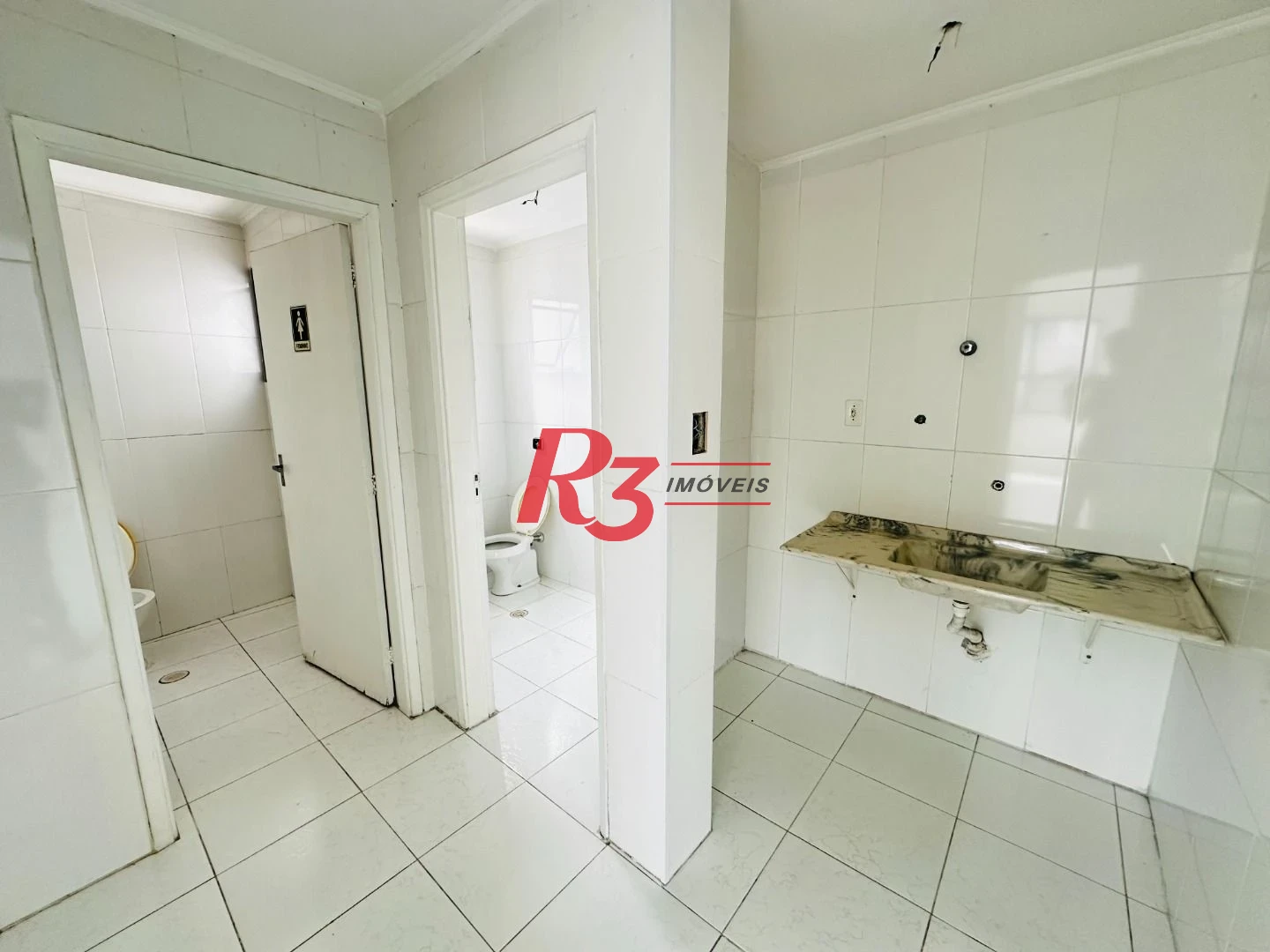 Sala, 76 m² - venda por R$ 300.000,00 ou aluguel por R$ 3.000,00/mês - Centro - Santos/SP
