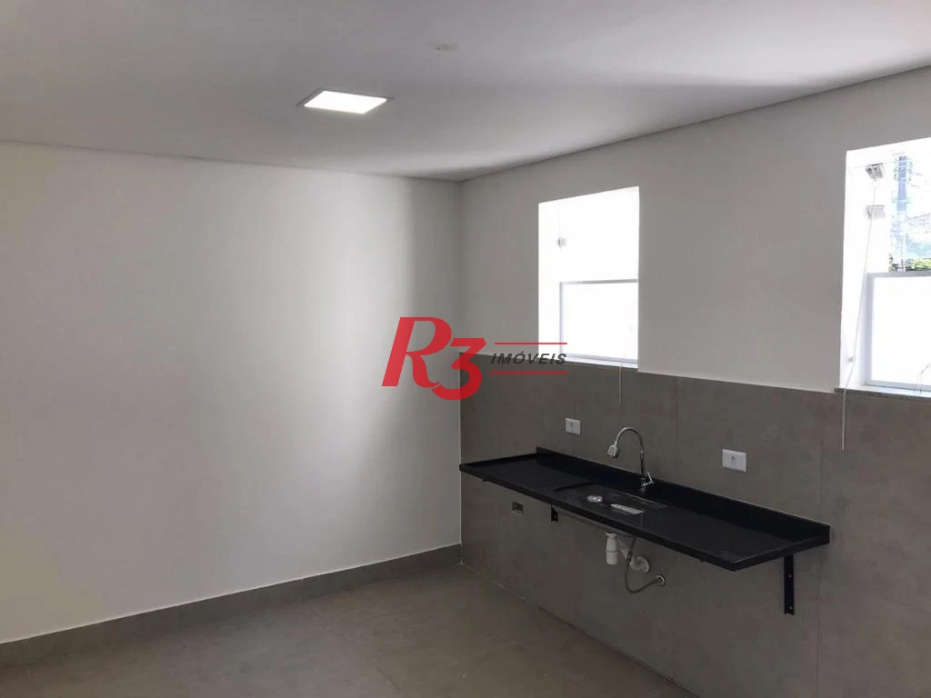 Sobrado à venda, 116 m² por R$ 690.000,00 - Gonzaga - Santos/SP