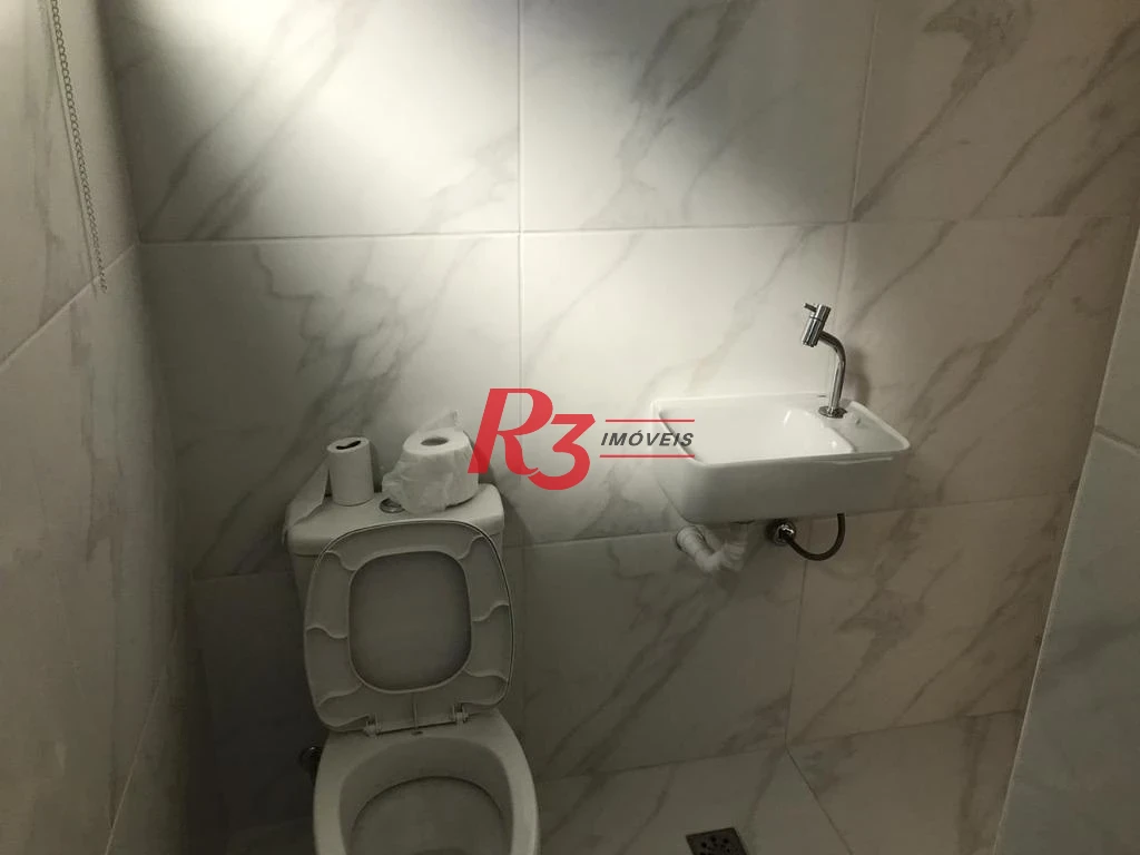 Sobrado à venda, 116 m² por R$ 690.000,00 - Gonzaga - Santos/SP