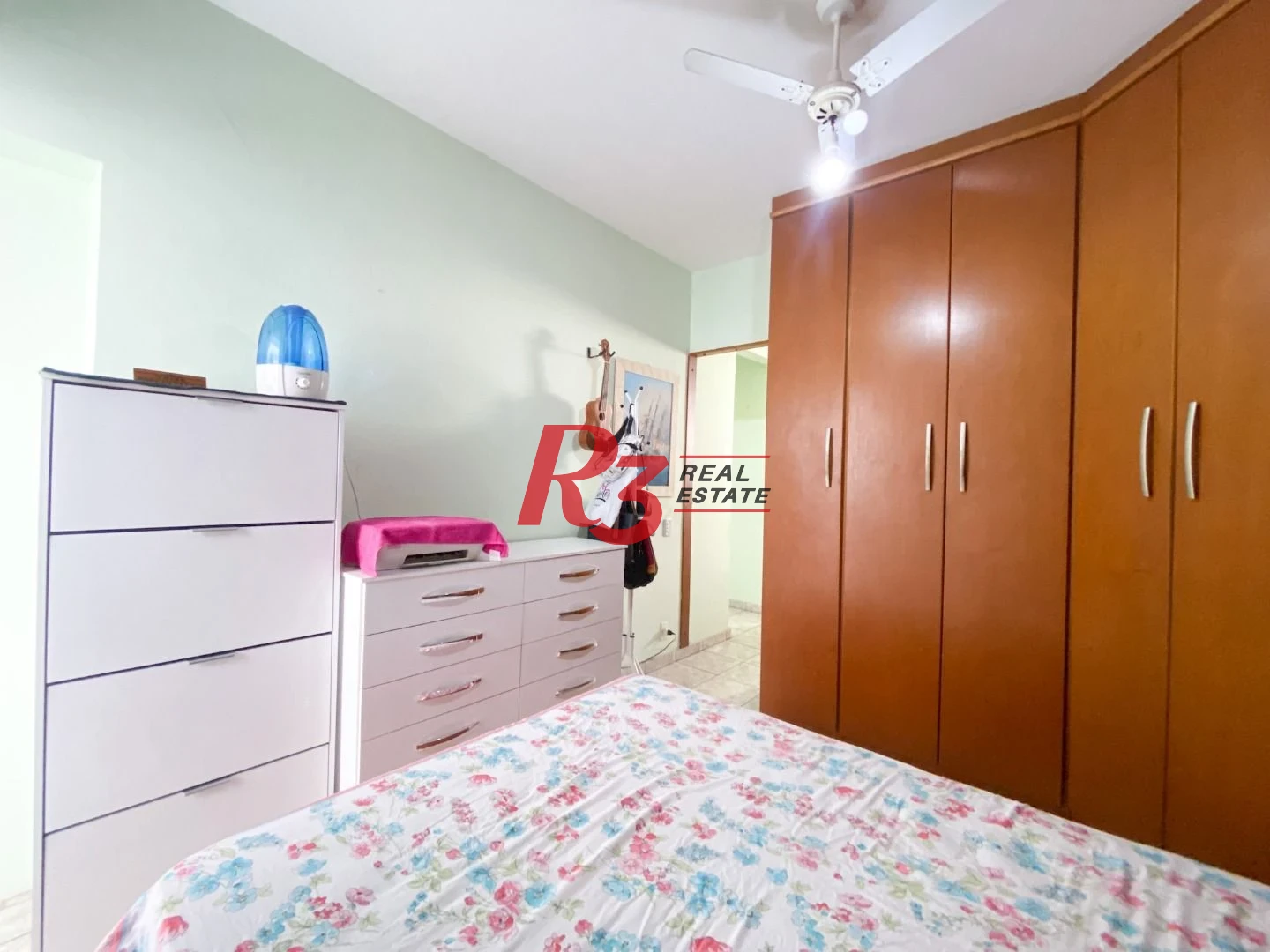 Excelente apartamento com vista mar. 1 dormitório no Gonzaga em Santos-SP