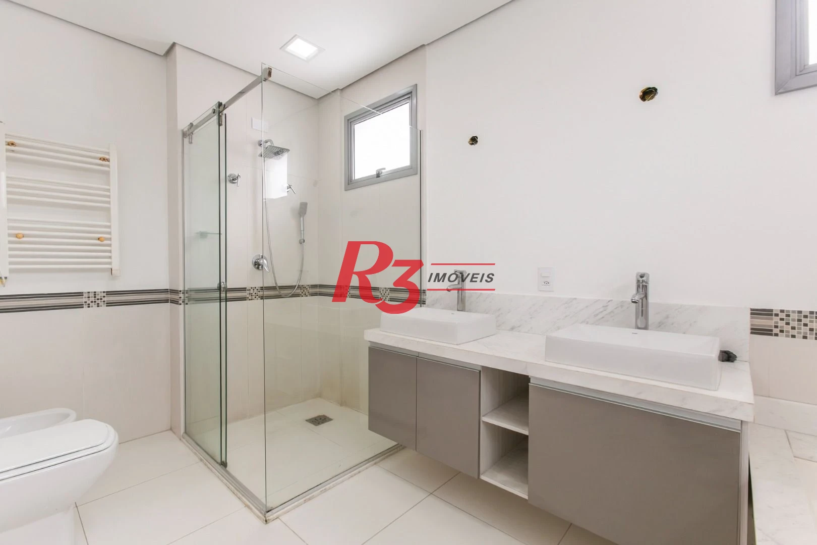 Apartamento com 4 dormitórios para alugar, 265 m² por R$ 25.000,00/mês - Boqueirão - Santos/SP