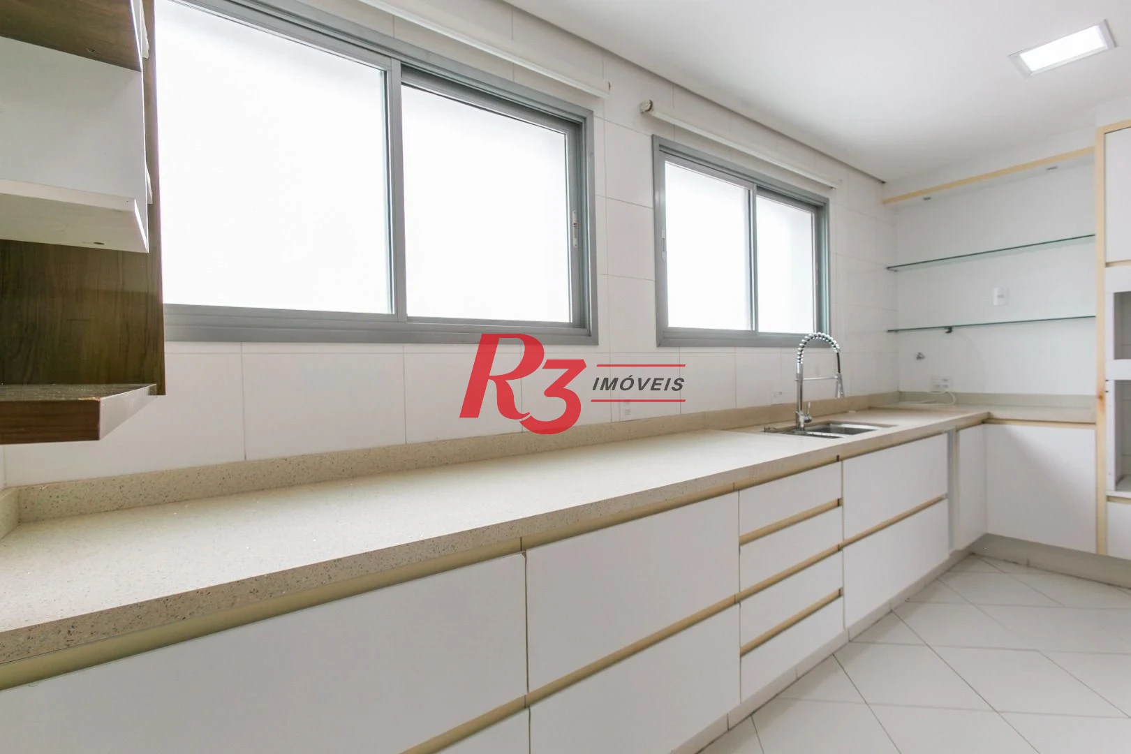 Apartamento com 4 dormitórios para alugar, 265 m² por R$ 25.000,00/mês - Boqueirão - Santos/SP