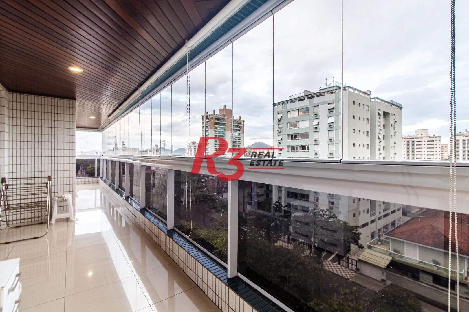 Apartamento com 3 dormitórios para alugar, 241 m² por R$ 10.000,00/mês - Aparecida - Santos/SP