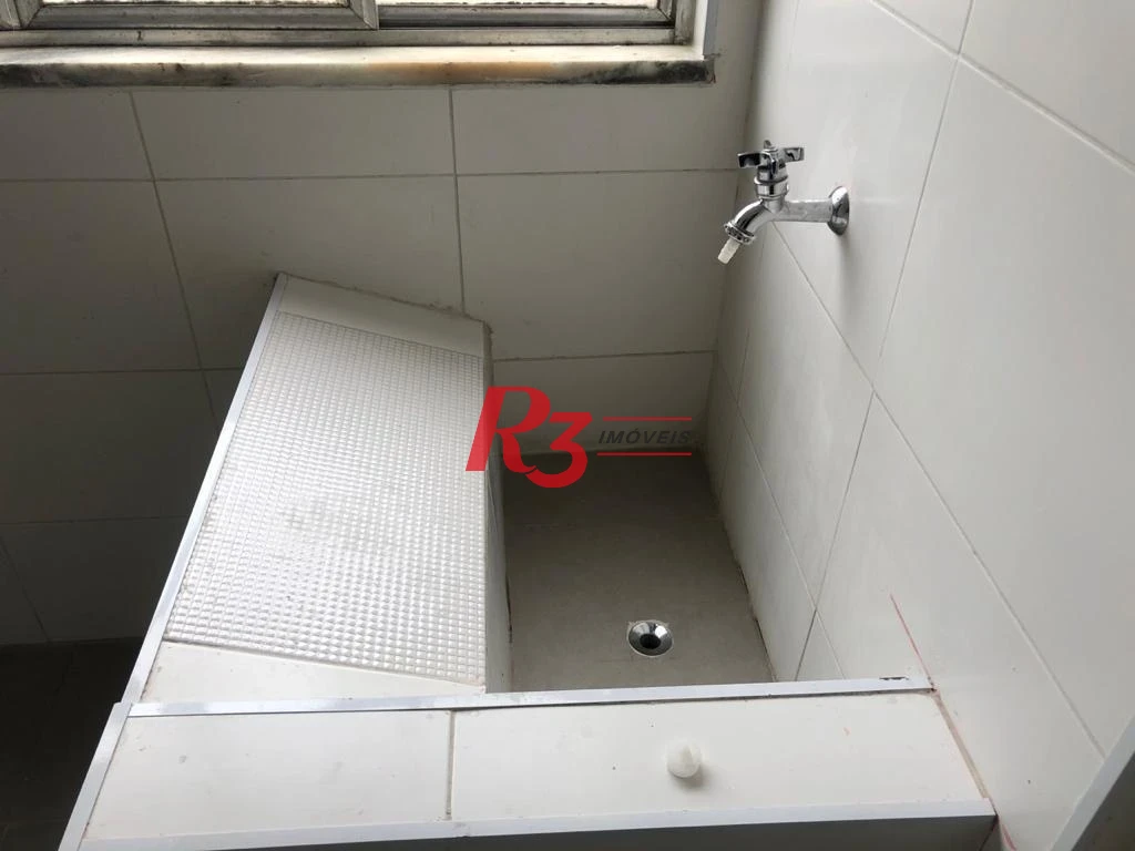Apartamento com 3 dormitórios para alugar, 131 m² por R$ 4.800,02/mês - Embaré - Santos/SP