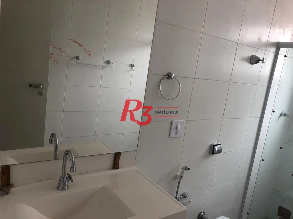 Apartamento com 3 dormitórios para alugar, 131 m² por R$ 4.800,02/mês - Embaré - Santos/SP