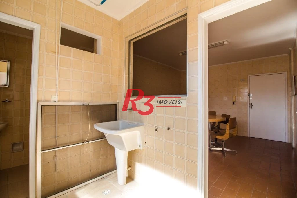 Apartamento com 2 dormitórios à venda, 100 m² por R$ 585.000,00 - José Menino - Santos/SP