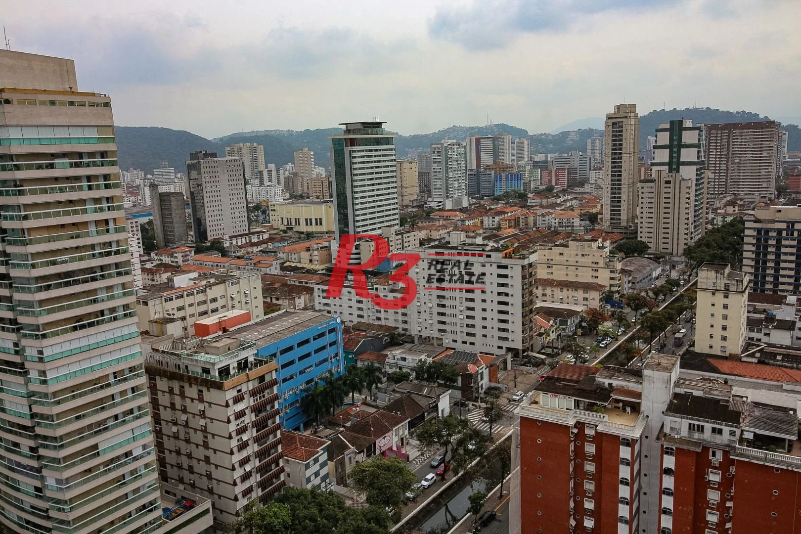 Apartamento com 3 dormitórios à venda, 170 m² por R$ 2.490.000,00 - Boqueirão - Santos/SP
