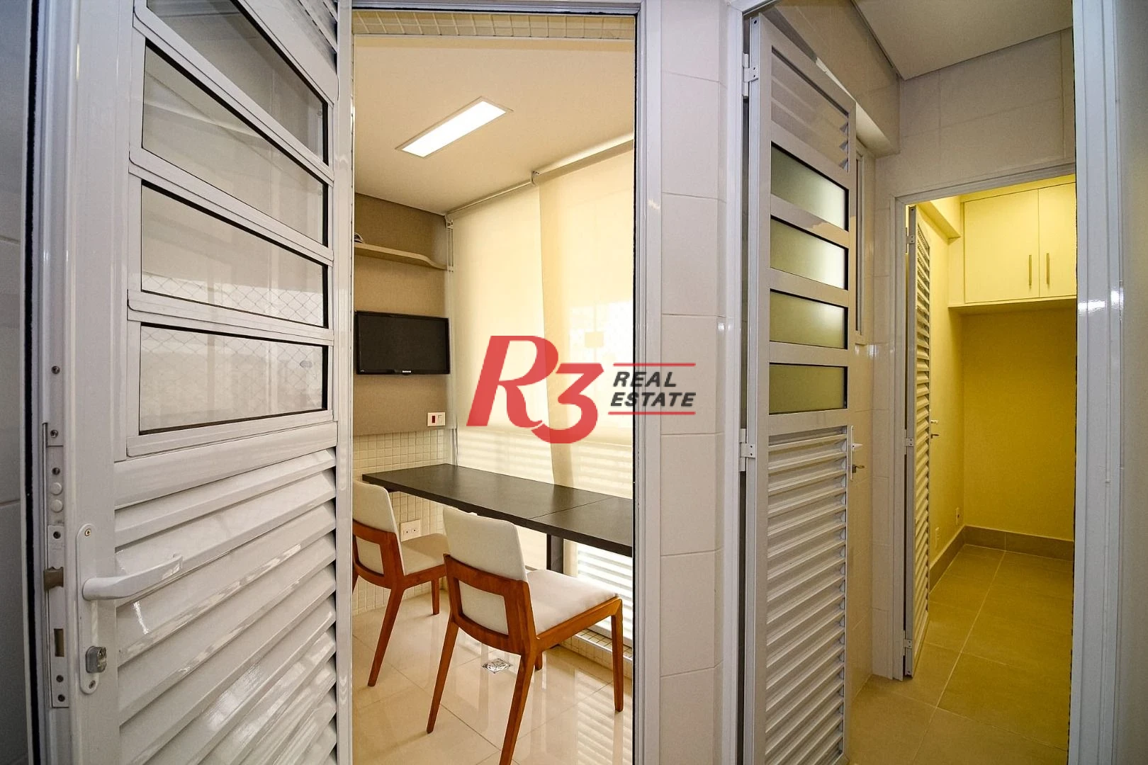 Apartamento com 3 dormitórios à venda, 170 m² por R$ 2.490.000,00 - Boqueirão - Santos/SP