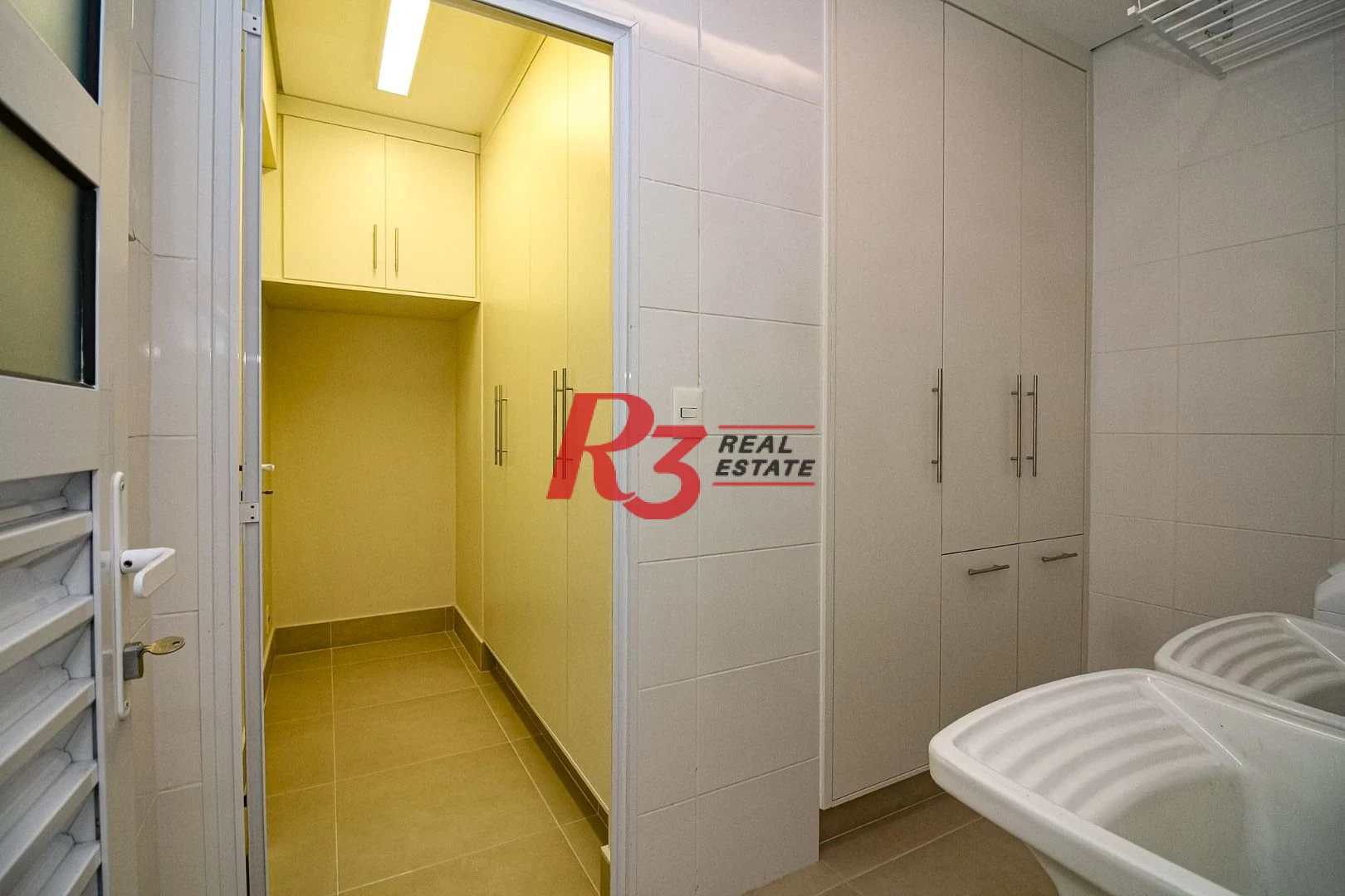 Apartamento com 3 dormitórios à venda, 170 m² por R$ 2.490.000,00 - Boqueirão - Santos/SP