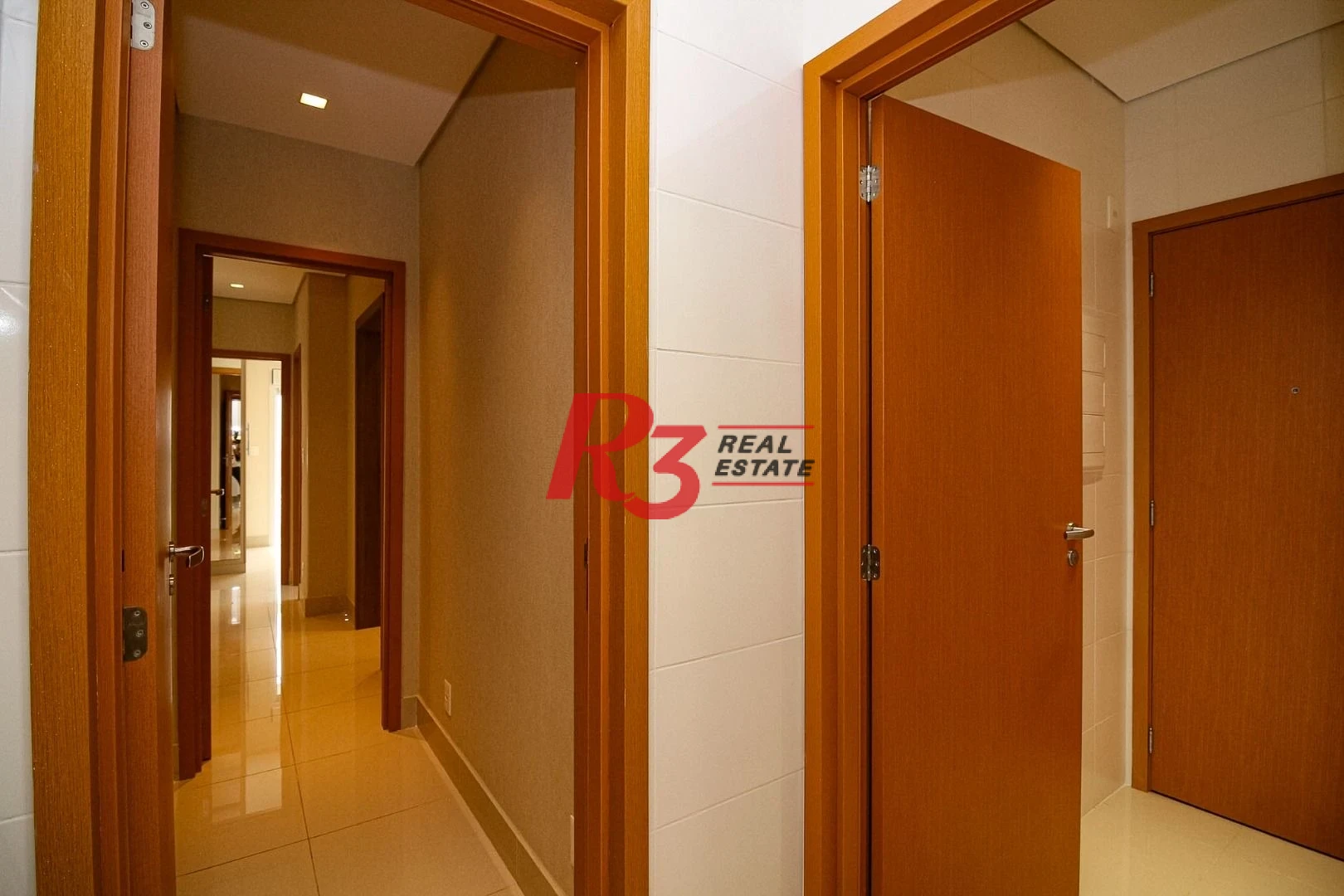 Apartamento com 3 dormitórios à venda, 170 m² por R$ 2.490.000,00 - Boqueirão - Santos/SP