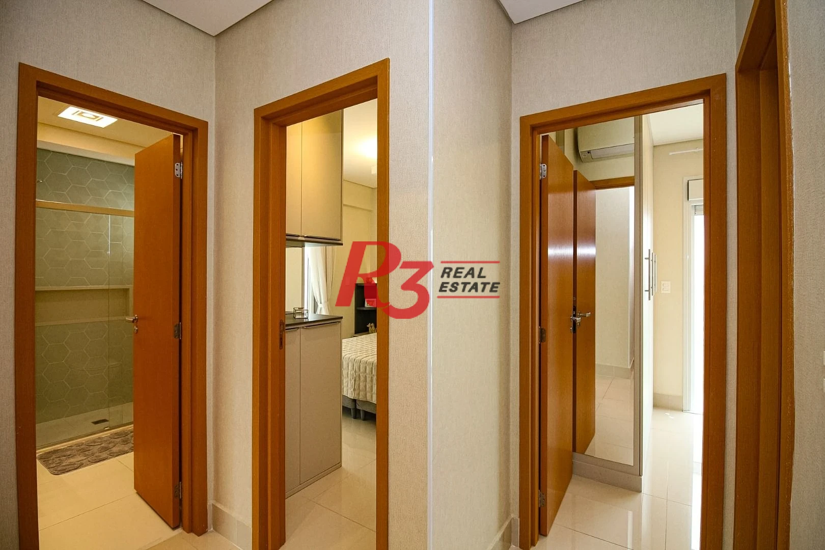 Apartamento com 3 dormitórios à venda, 170 m² por R$ 2.490.000,00 - Boqueirão - Santos/SP