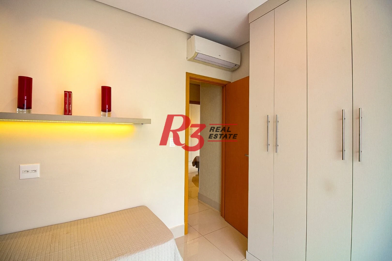 Apartamento com 3 dormitórios à venda, 170 m² por R$ 2.490.000,00 - Boqueirão - Santos/SP