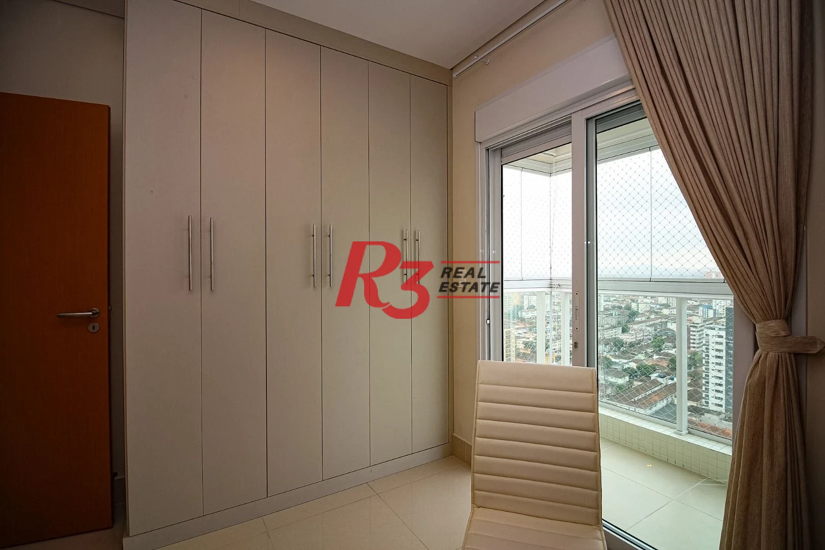 Apartamento com 3 dormitórios à venda, 170 m² por R$ 2.490.000,00 - Boqueirão - Santos/SP