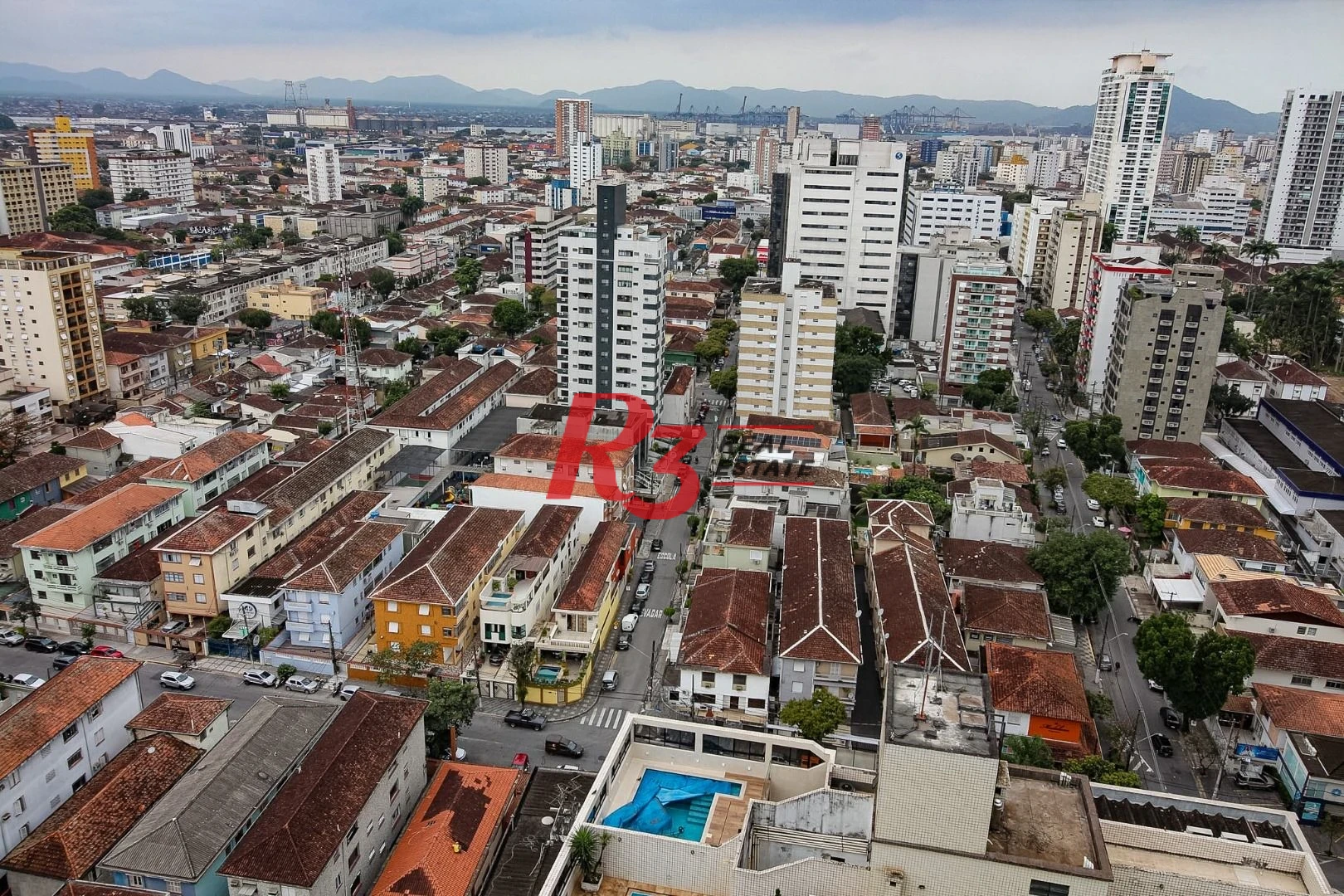Apartamento com 3 dormitórios à venda, 170 m² por R$ 2.490.000,00 - Boqueirão - Santos/SP