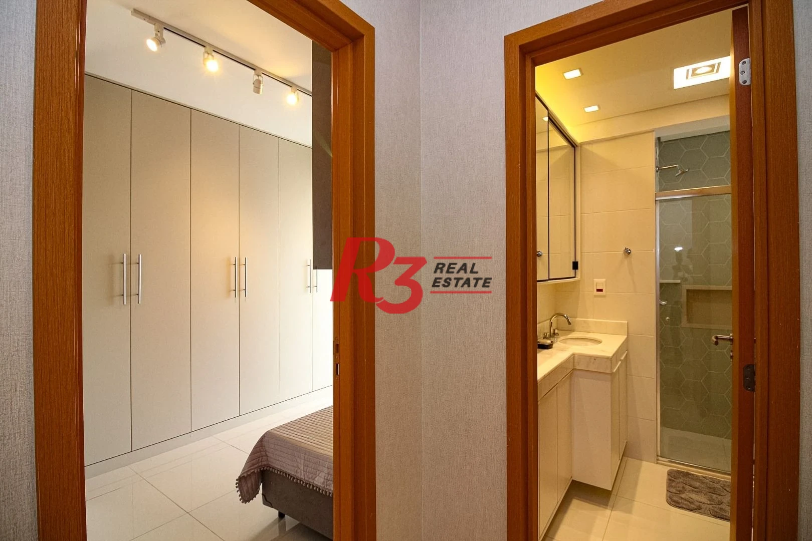 Apartamento com 3 dormitórios à venda, 170 m² por R$ 2.490.000,00 - Boqueirão - Santos/SP