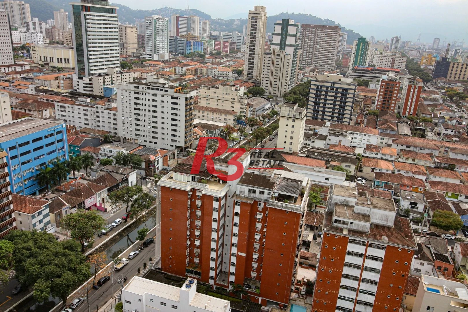 Apartamento com 3 dormitórios à venda, 170 m² por R$ 2.490.000,00 - Boqueirão - Santos/SP