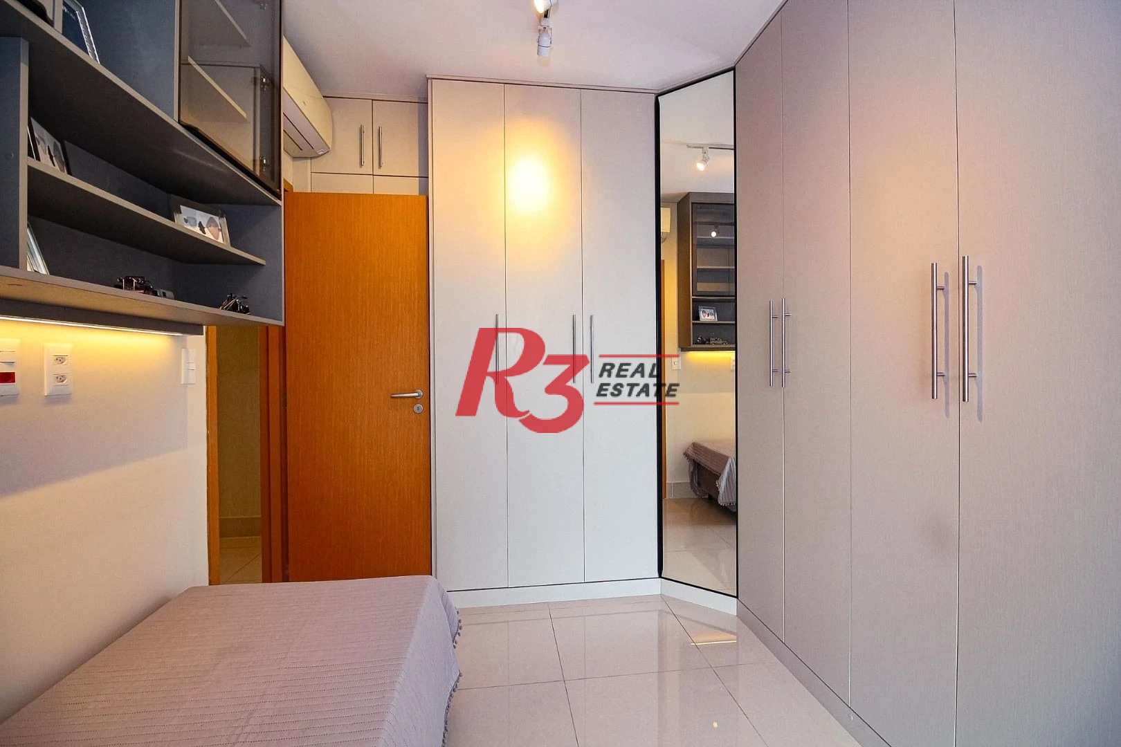 Apartamento com 3 dormitórios à venda, 170 m² por R$ 2.490.000,00 - Boqueirão - Santos/SP