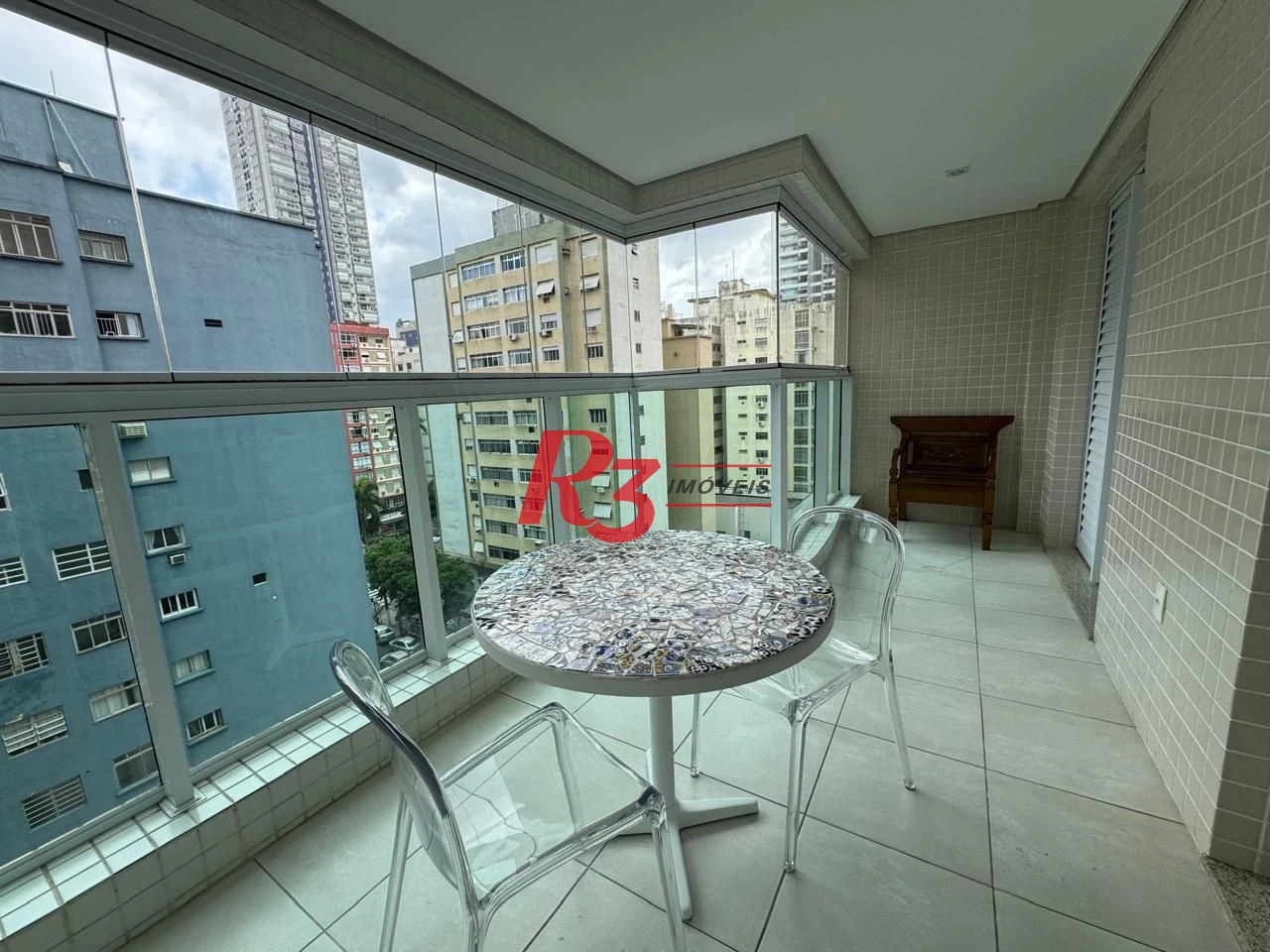 Apartamento com 1 dormitório para alugar, 50 m² por R$ 5.800,00/mês - Gonzaga - Santos/SP