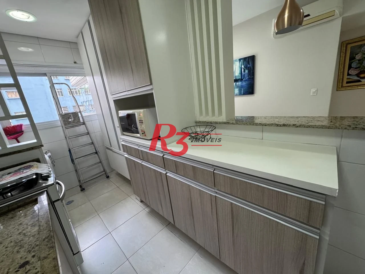 Apartamento com 1 dormitório para alugar, 50 m² por R$ 5.800,00/mês - Gonzaga - Santos/SP
