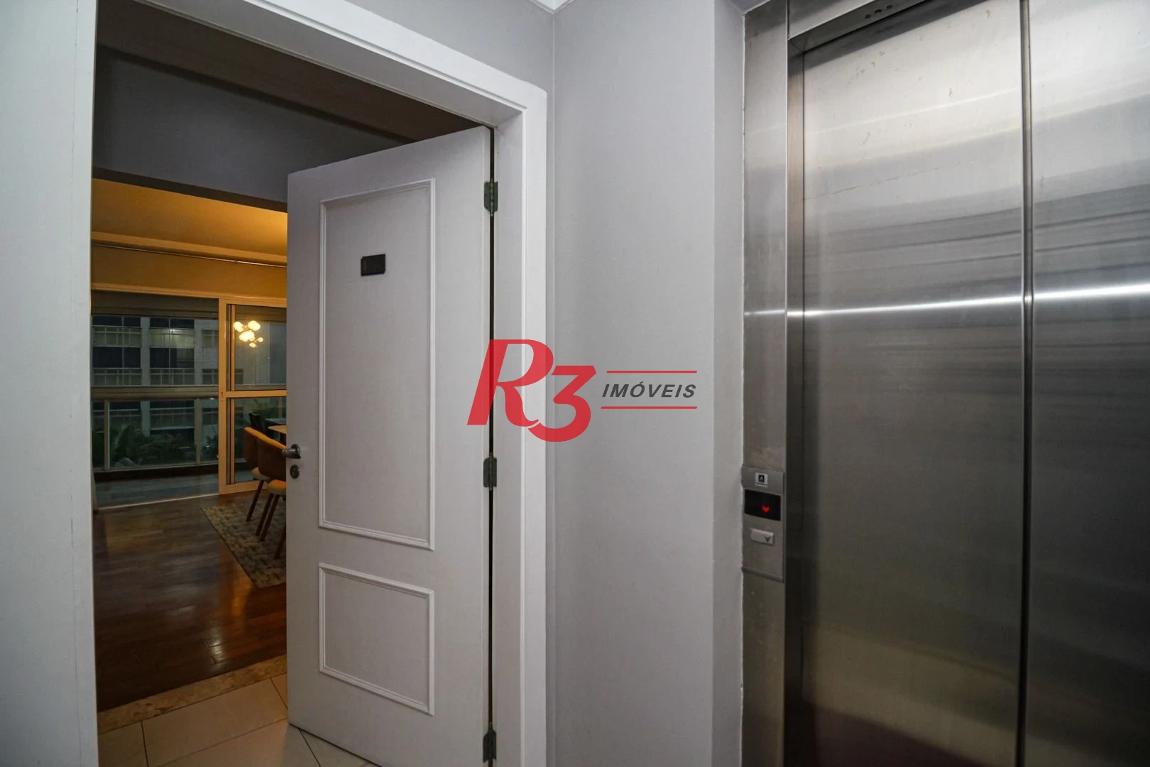 Apartamento com 4 dormitórios à venda, 204 m² por R$ 2.500.000,00 - Boqueirão - Santos/SP