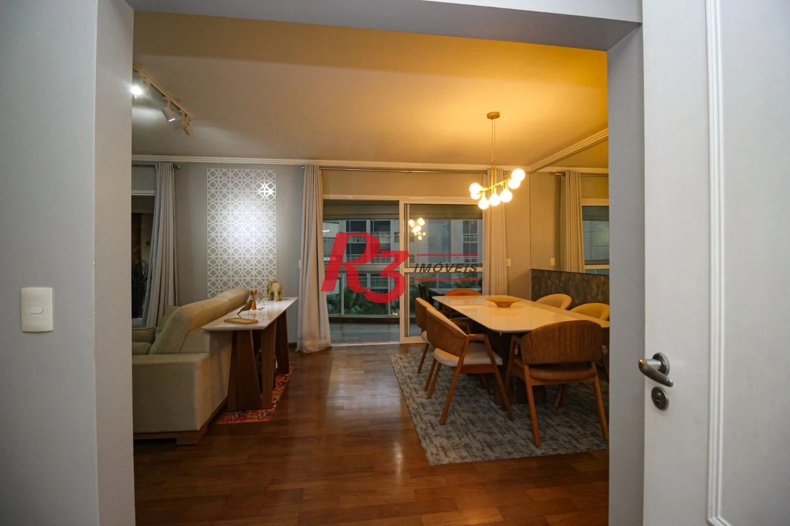 Apartamento com 4 dormitórios à venda, 204 m² por R$ 2.500.000,00 - Boqueirão - Santos/SP