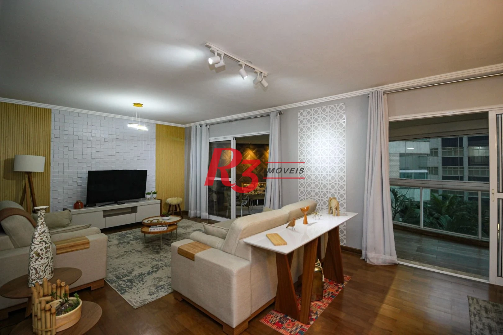 Apartamento com 4 dormitórios à venda, 204 m² por R$ 2.500.000,00 - Boqueirão - Santos/SP