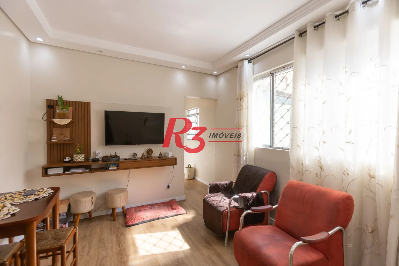 Apartamento com 2 dormitórios à venda, 67 m² por R$ 470.000,00 - Gonzaga - Santos/SP