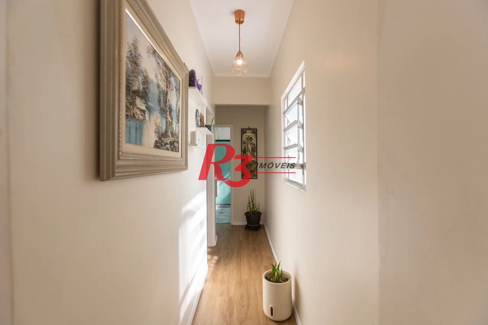 Apartamento com 2 dormitórios à venda, 67 m² por R$ 470.000,00 - Gonzaga - Santos/SP