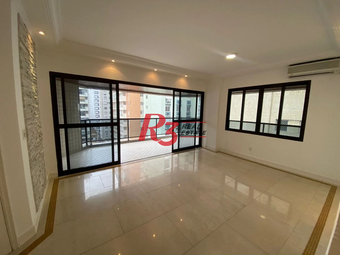 Apartamento com 3 dormitórios para alugar, 179 m² por R$ 11.000,02/mês - Gonzaga - Santos/SP